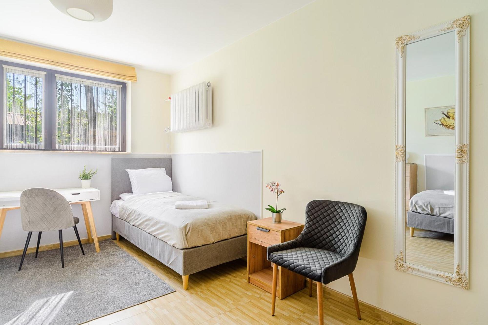 P&O Apartments Juhasow - Wawer Varşovia Exterior foto